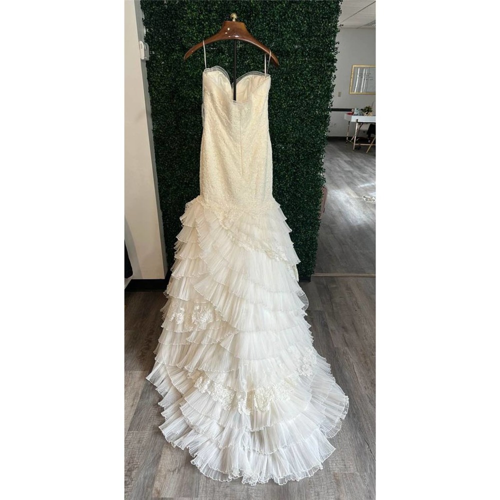 Watters New Sample White Ruffle Beaded Wedding Gown Size 12 Orig.$1200 - Picture 4 of 10